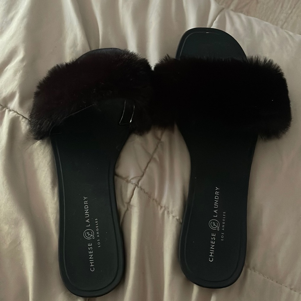 Furry sandals